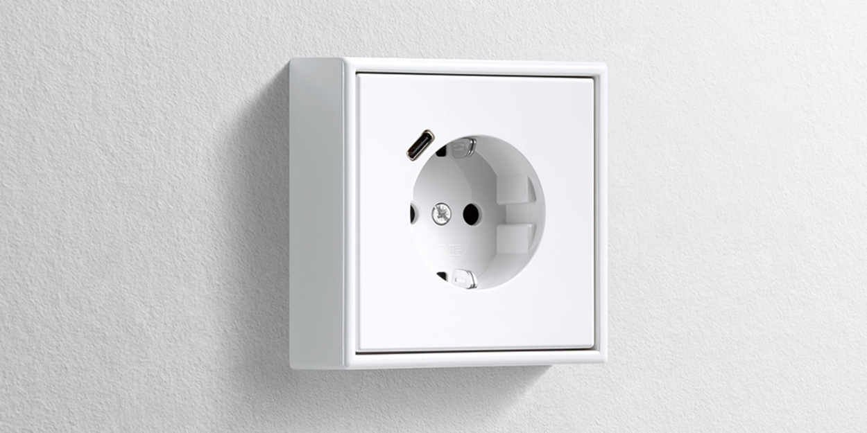 Erweiterter Anschlussraum für die Nachrüstung bei Elektro Lehnhoff GmbH in Wächtersbach